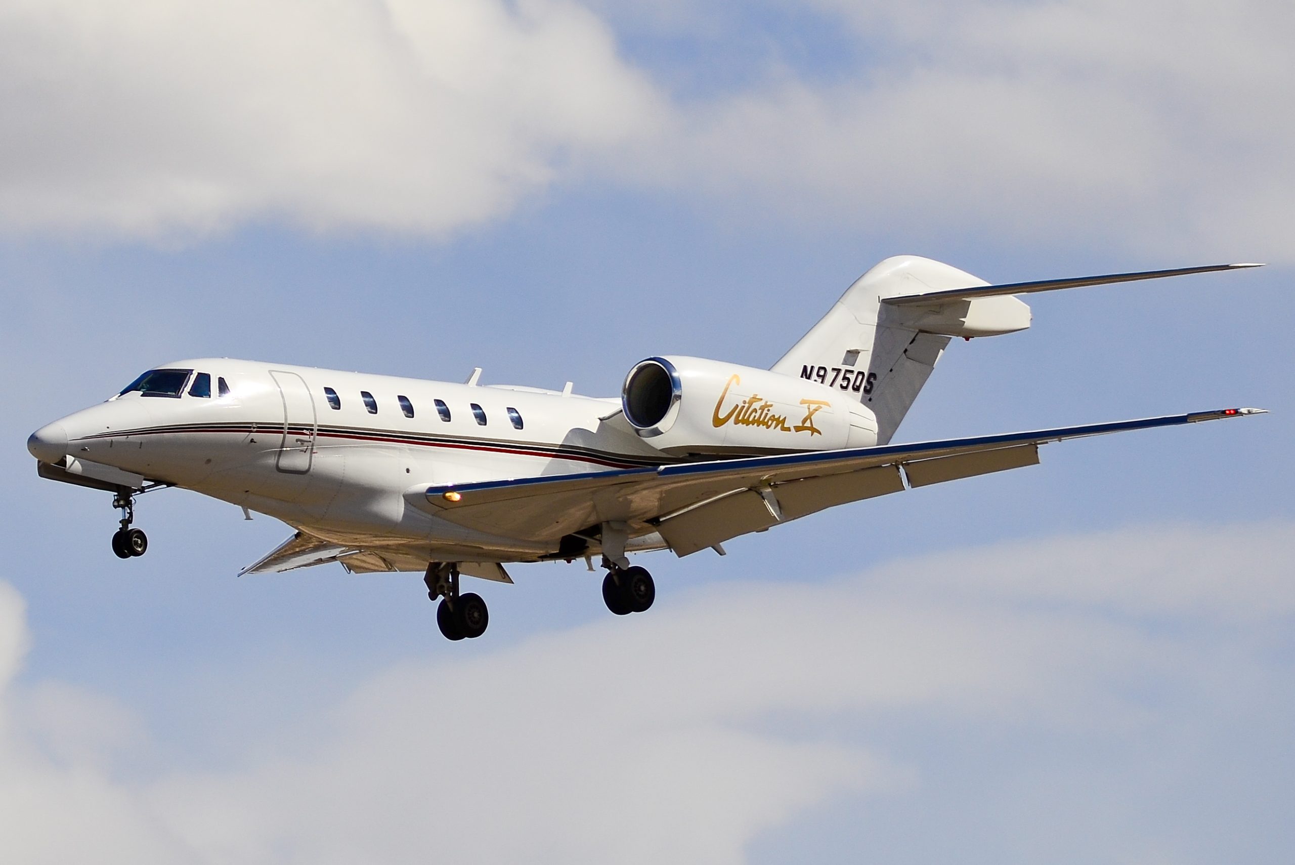 Donald Trump Sells His Cessna Citation X for 2.5 MILLION